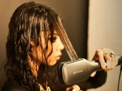 Nuova Ghd Duet Style Piastra Asciugacapelli 2in1 Bianca 14 Nuova Ghd Duet Style Piastra Asciugacapelli 2in1 Bianca -Bellezza e Lusso come si usa la nuova ghd duet piastra e asciugacapelli 2in1 1