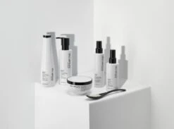 Shu Uemura Izumi Tonic Strengthening Shampoo System Shampoo Rinforzante 300ml -Bellezza e Lusso shu uemura izumi tonic prezzo